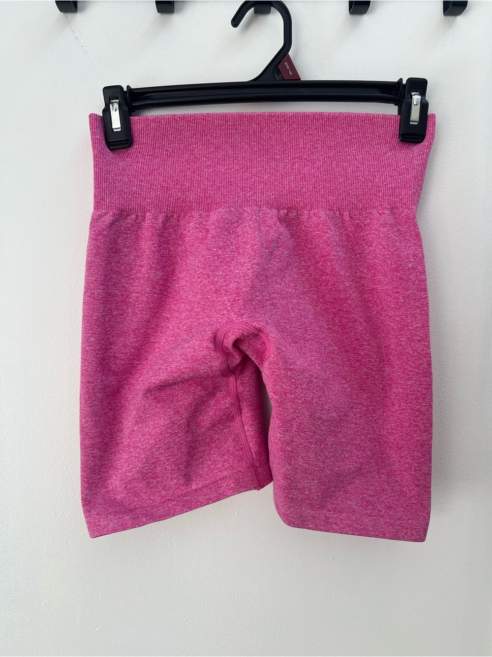 NVGTN Women’s Pink Scrunch Short Size M